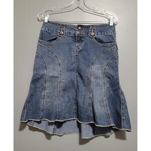 Jolt  Women's Denim Front‎ Zipper and Button Closure Knee High Skirt Size 5